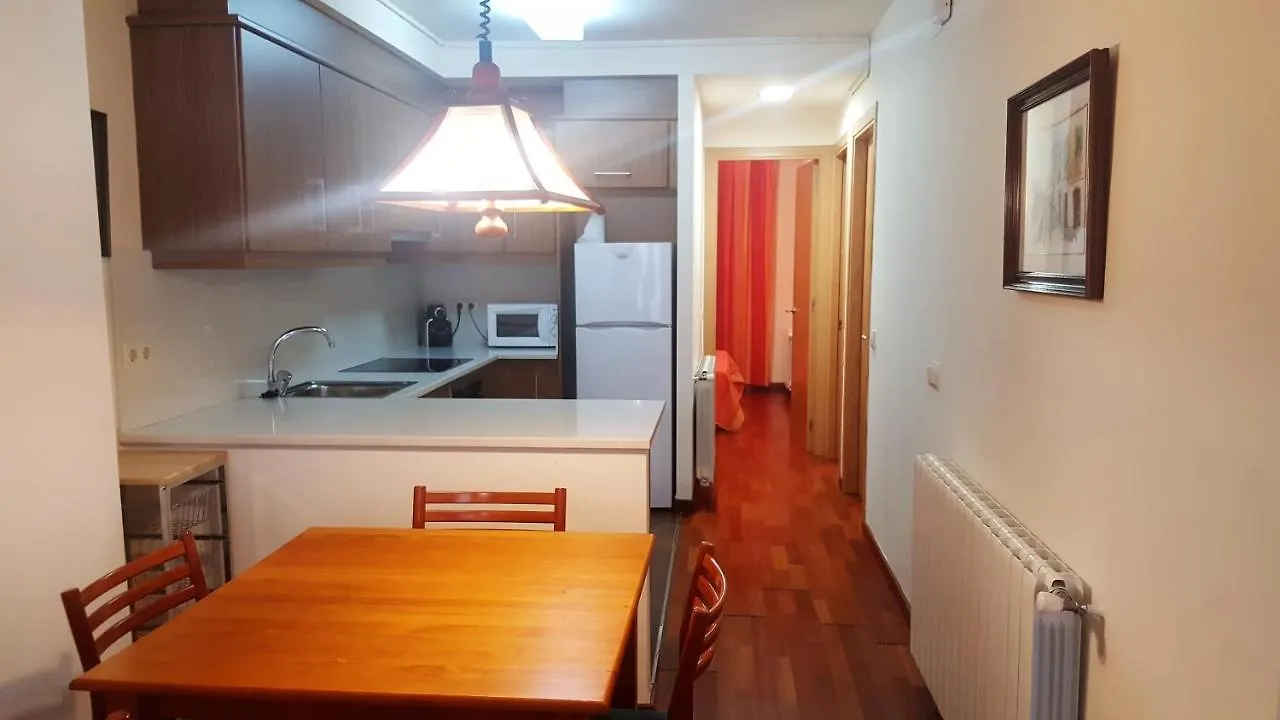 Apartamento Can Marxant, Centrico, Servicios Al Lado Y Cruce De Senderos Molló
